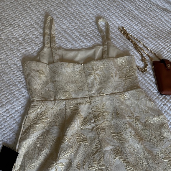 Cream and Gold Metallic Tropical Jacquard Mini Dress - Picture 4 of 8